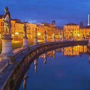 Palazzo Carpediem-prato Della Valle Apartamento Padua